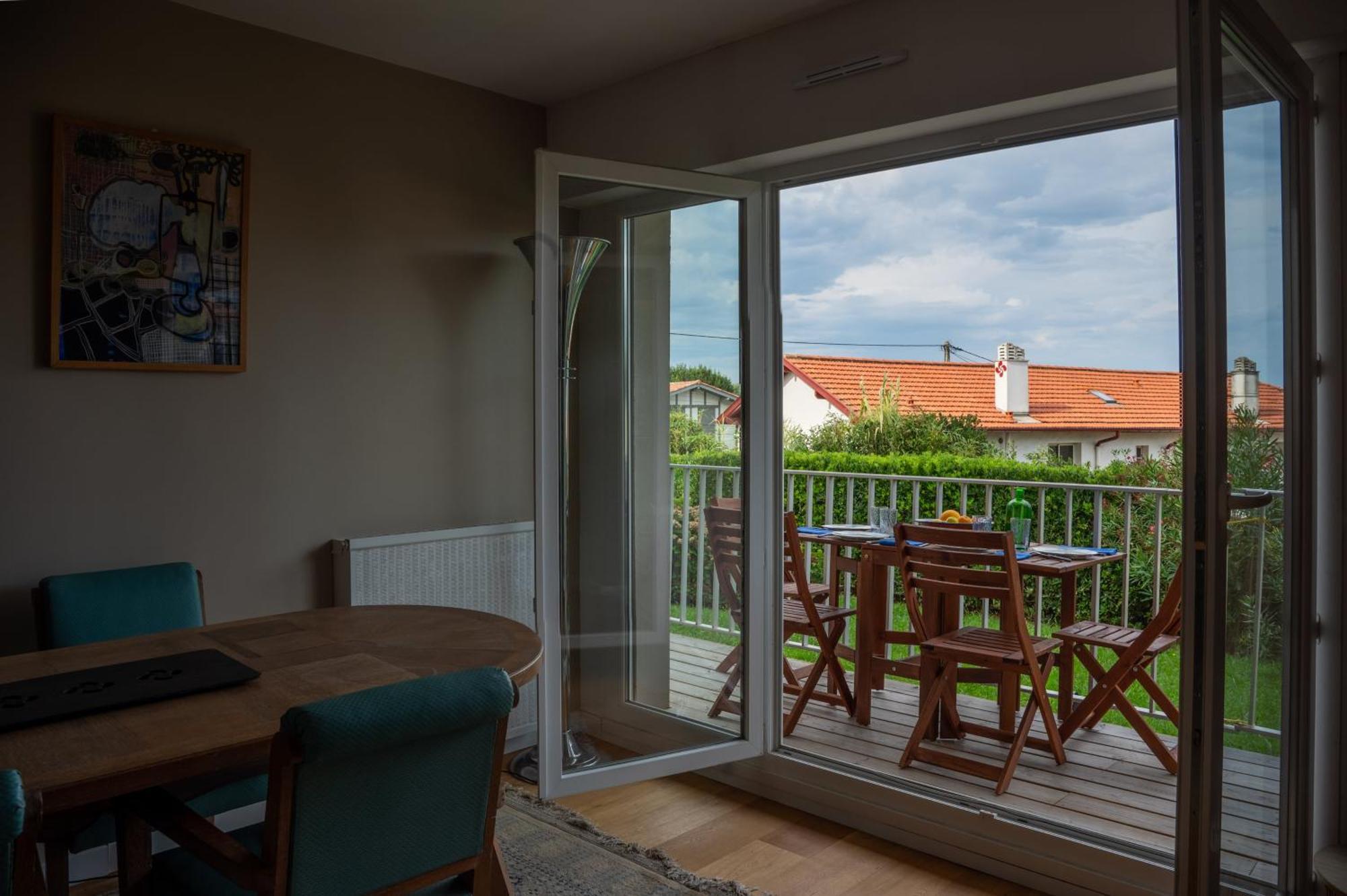 Apartment Cosy, Vue Mer, Terrasse Et Parking Situe A Beaurivage